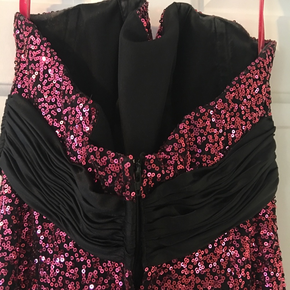 Flirt Homecoming/ pageant / prom dress Sequin Gown size 2 - Picture 5 of 9